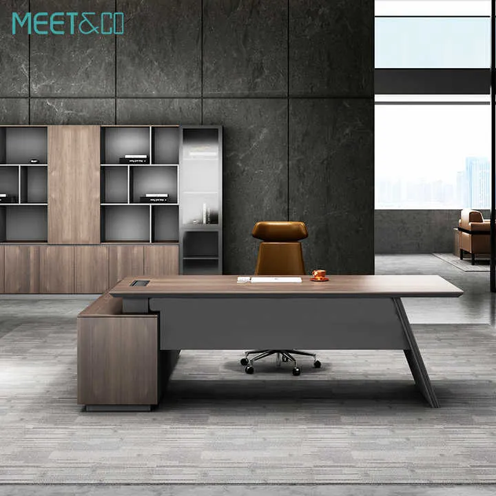 manager desk .. مكتب مدير